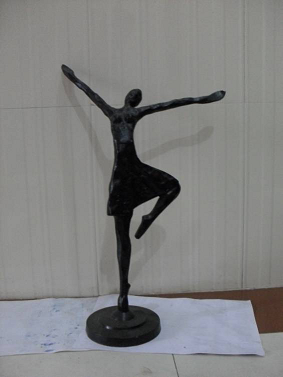 Manufacturers Exporters and Wholesale Suppliers of Sculptor Dancing S-46 CM Moradabad Uttar Pradesh